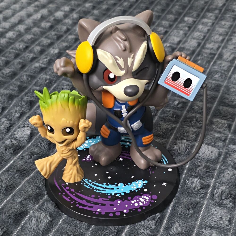 Disney WonderGround Rocket & Groot Cosmic Boogie Vinyl Figure Guardians Galaxy